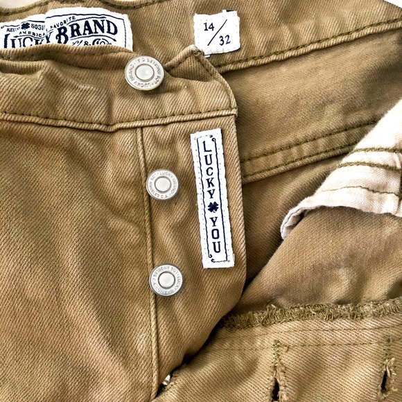 COPY - Lucky Brand Mid-Rise Shorts - Picture 6 of 11